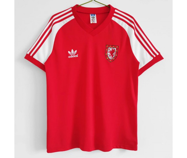 1982 Wales Away Retro Jersey 